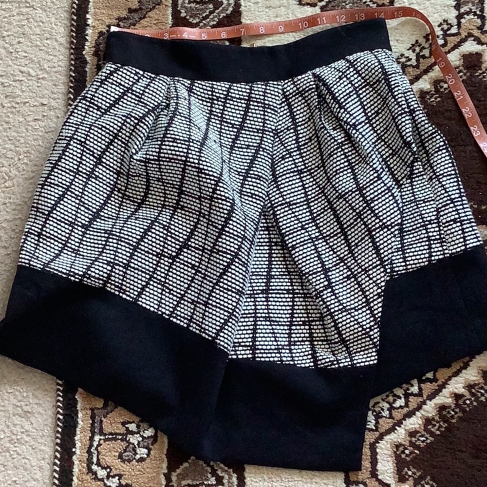 Stunning A-line slightly asymmetrical skirt